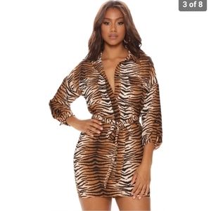 Fashion Nova kingdom mini shirt dress brown combo size Small Long sleeves nwt